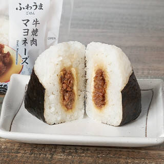 今週新発売のマヨネーズ味まとめ！『牛焼肉マヨネーズおむすび』、『サンド寿司　海老バジルマヨ』など♪