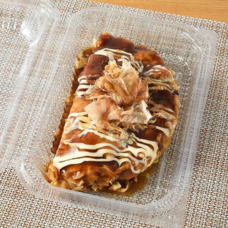 今週新発売のファミマお惣菜まとめ！『さつまいもと生ハムのビーツサラダ』、『デミグラスソースのふんわりオムレツ』など♪