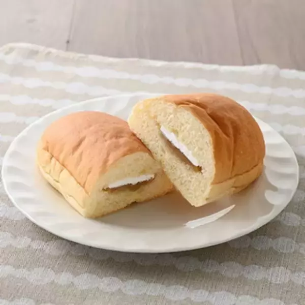 「今週新発売のファミマパンまとめ！『デニッシュメロンパン×クイニーアマン』、『アップルパイタルト×クイニーアマン』など♪」の画像