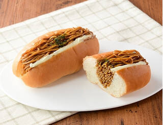 今週新発売のローソンパンまとめ！『ゴロっと！モンブランデニッシュ』、『紅はるかのおいも蒸しパン』など♪