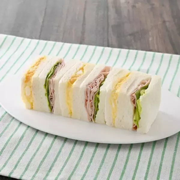 「今週新発売のたまご味まとめ！『コク旨たまごサラダロール』、『ハム＆たまごサンドＢＯＸ』など♪」の画像