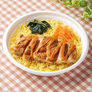 今週新発売のファミマお弁当まとめ！『ＢＥ：ＦＩＲＳＴ　ねぎ塩豚カルビ重　麦飯』、『てんこ盛！炒飯＆ソース焼きそば』など♪