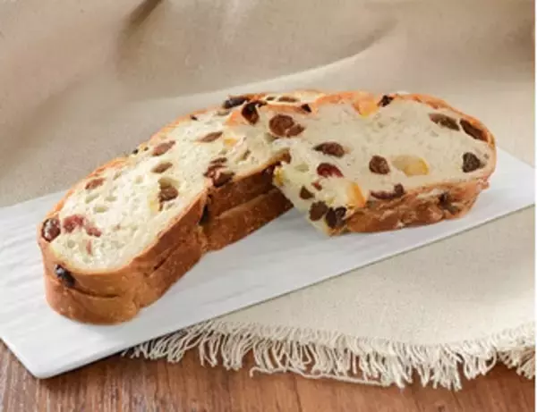 「今週新発売のローソンパンまとめ！『４種フルーツのチーズクリームサンド』、『ブラックメロンパン』など♪」の画像