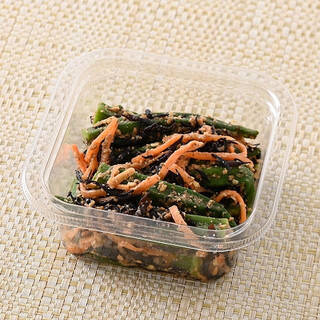 今週新発売のごままとめ！『オクラとひじきのごま和え』、『わかめおむすびと白ごまいなりセット』など♪