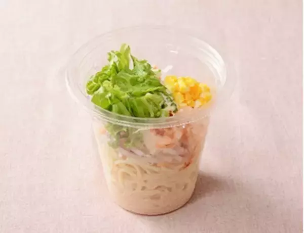 「今週新発売のコンビニパスタまとめ！『チキンと野菜の冷製パスタ』、『スパイス香るカレーパスタ　ハンバーグのせ』など♪」の画像