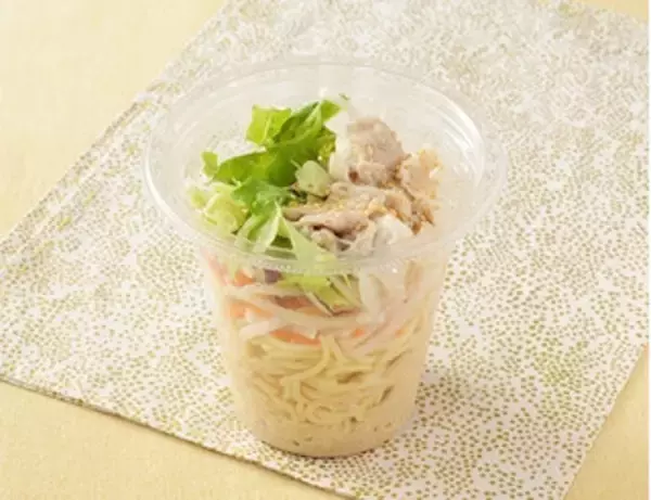 「今週新発売のコンビニパスタまとめ！『チキンと野菜の冷製パスタ』、『スパイス香るカレーパスタ　ハンバーグのせ』など♪」の画像