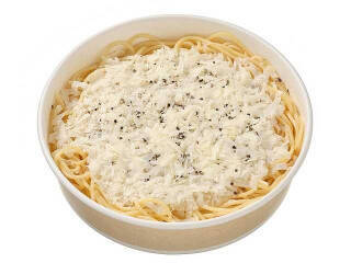 今週新発売のパスタまとめ！『ジャークチキンのパスタサラダ』、『大盛　太麺！豚肉とねぎの醤油マヨパスタ』など♪