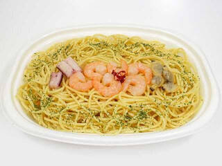 今週新発売のパスタまとめ！『チーズの虜　焼きナポリタン』、『トマトと生ハムのバジルパスタサラダ』など♪