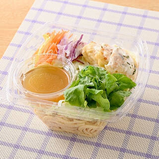 今週新発売のパスタまとめ！『チキンクリームスープパスタ』、『ごまポン酢の豚しゃぶパスタサラダ』など♪