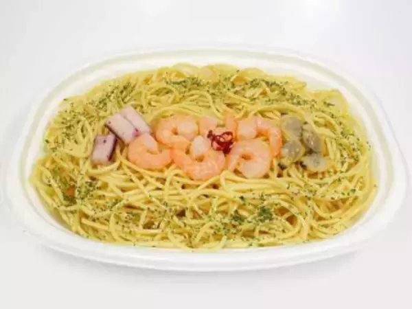 「今週新発売のコンビニパスタまとめ！『広島県産ほうれん草のトマトソースパスタ』、『バター香る　北海道産たらこ』など♪」の画像