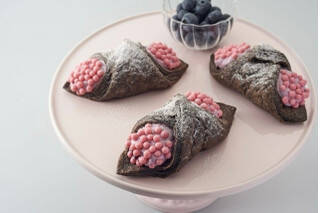 今週新発売のスターバックスコーヒーまとめ！『沖縄　かりー　ちんすこう　バニラ　キャラメル　フラペチーノ』、『クリームパイ　ブルーベリー＆ココア』など♪