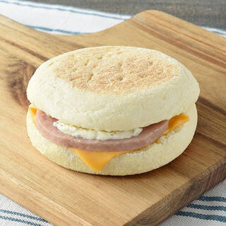 今週新発売のファミマパンまとめ！『チョコのバタークロワッサンメロンパン』、『アーモンドツイスト』など♪