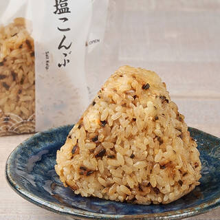 今週新発売の塩味まとめ！『チロルチョコ　塩バニラ』、『カフェラッテ　塩キャラメル　やさしいミルクの甘み』など♪