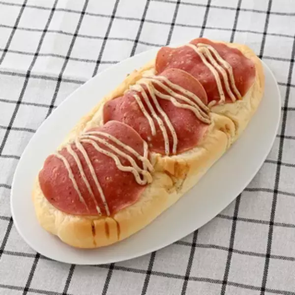 「今週新発売のボリュームのある食べものまとめ！『海老カツバラエティサンド』、『大きいボロニアソーセージ』など♪」の画像