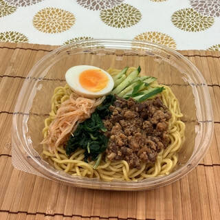 今週新発売のきゅうりまとめ！『鶏の旨みと白髪ねぎの香り　冷し鶏ねぎうどん』、『ツナ＆きゅうりサンド』など♪