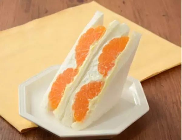 「今週新発売の生クリームまとめ！『白生コッペパン　りんご果肉入りカスタード』、『濃厚な魚介の旨み！クラムチャウダー』など♪」の画像