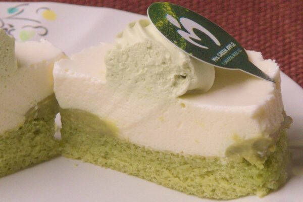 セブンのどらはクリスマス仕様！？　白に緑に赤が映える！：今週のコンビニスイーツランキング