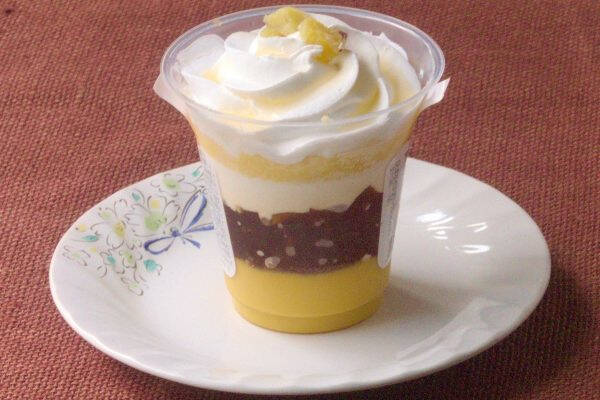 ローソンチョコシュー、カカオが薫る！　その濃厚さに刮目せよ！：今週のコンビニスイーツランキング