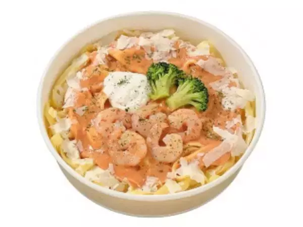 「今週新発売のコンビニパスタまとめ！『生パスタ　海老トマトクリーム』、『ナスと挽肉のピリ辛トマト　リガトーニ使用』など♪」の画像