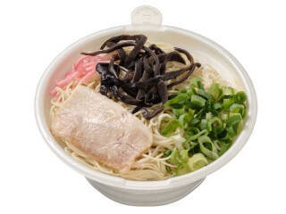 今週新発売のセブンイレブン麺まとめ！『プリプリ海老のパスタサラダ』、『オムそば』など♪