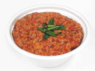 今週新発売の麺料理まとめ！『博多一風堂監修　とんこつ焼ラーメン』、『もちっと麺と濃厚だれの汁なし担々麺』など♪