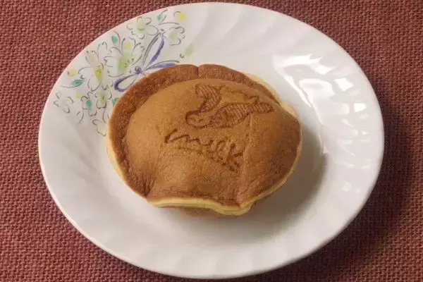 「ファミマから冬の足音聞こえてきた！　大人の風味ラムレーズン！：今週のコンビニスイーツランキング」の画像