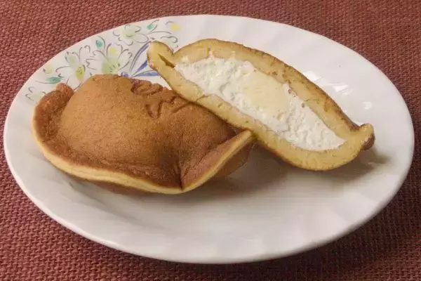 「ファミマから冬の足音聞こえてきた！　大人の風味ラムレーズン！：今週のコンビニスイーツランキング」の画像