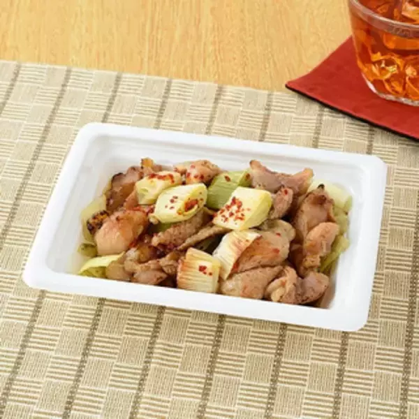 「今週新発売のファミマお惣菜まとめ！『ピリ辛生芋こんにゃく』、『山賊焼』など♪」の画像