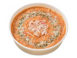 今週新発売のトマトまとめ！『本ズワイ蟹をのせたトマトクリームパスタ』、『トマトクリームのグリルチキン弁当』など♪