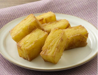 今週新発売のコンビニホットスナックまとめ！『岩下の新生姜　入り　鶏つくね串』、『焼きとうもろこし』など♪