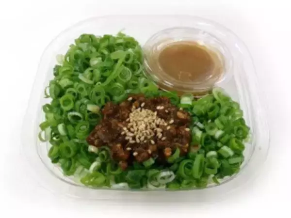 「今週新発売の味噌まとめ！『味噌あんかけちゃんぽん』、『信州味噌使用　豚もつ煮込み』など♪」の画像