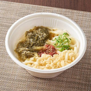 今週新発売の昆布まとめ！『福井県産梅ととろろ昆布うどん』、『牛肉うどん』など♪