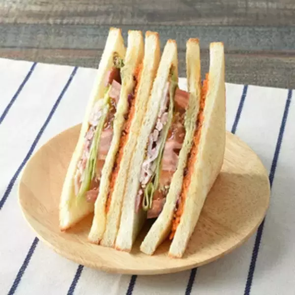 「今週新発売のトマト料理まとめ！『コク深い味わい　トマトクリームスープ』、『ブリトーモッツァレラとトマトのマルゲリ‐タ』など♪」の画像