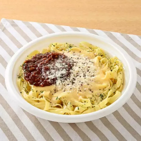 「今週新発売のパスタまとめ！『プリプリ海老のパスタサラダ』、『照り焼きチキンパスタサラダ　たまごサラダ入り』など♪」の画像
