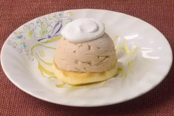 「ローソンまろやかカスタード！　3つのおいしさで上位席巻！：今週のコンビニスイーツランキング」の画像