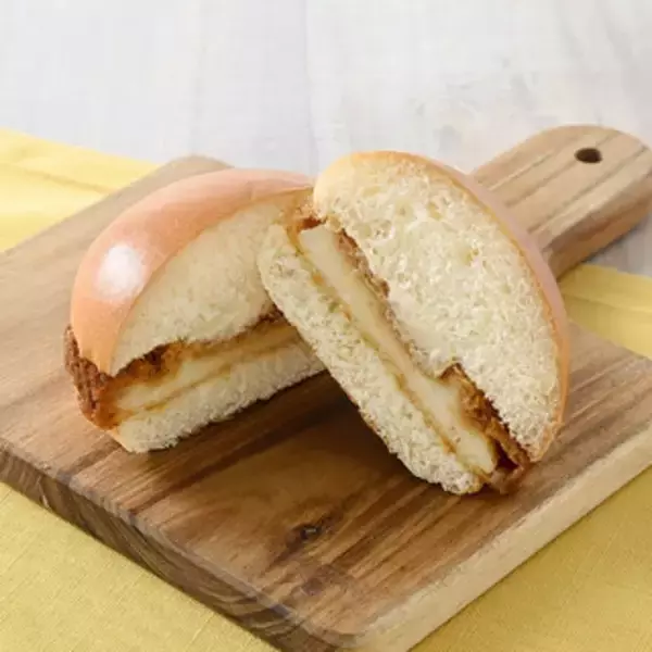 「今週新発売のファミマパンまとめ！『ラムレーズンショコラフランス』、『ラムレーズンバターメロンパン』など♪」の画像