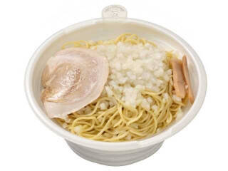 今週新発売のコンビニラーメンまとめ！『寿々喜家監修　家系ラーメン』、『八麺会公認　八王子ラーメン』など♪