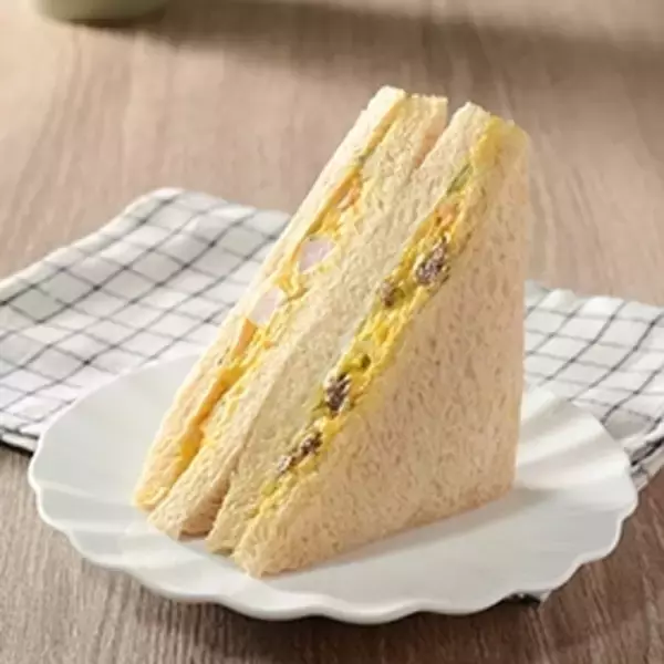 「今週新発売のいも・くり・かぼちゃまとめ！『チロルチョコ　甘栗むいちゃいました』、『きなこもち風味の甘栗むいちゃいました』など♪」の画像