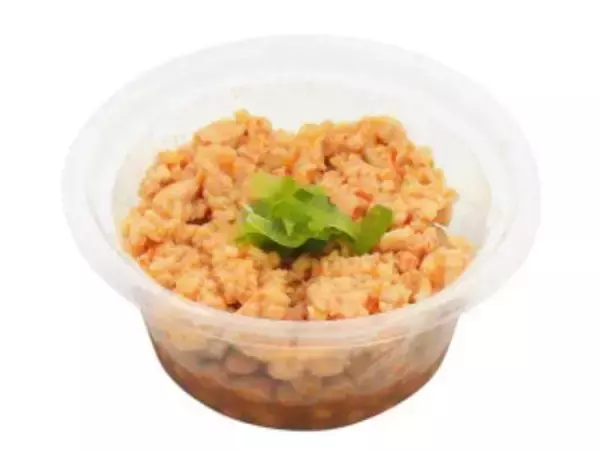 「今週新発売のピリ辛まとめ！『スタミナ納豆　鶏ひき肉炒め』、『町中華の旨辛麻婆丼』など♪」の画像