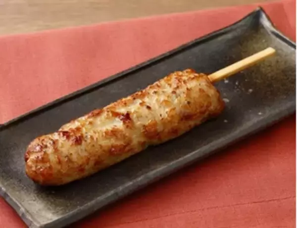 「今週新発売の鶏肉まとめ！『ココナッツミルク仕立てのバターチキンカレー　もち麦入りご飯』、『鶏五目おこわおにぎり』など♪」の画像