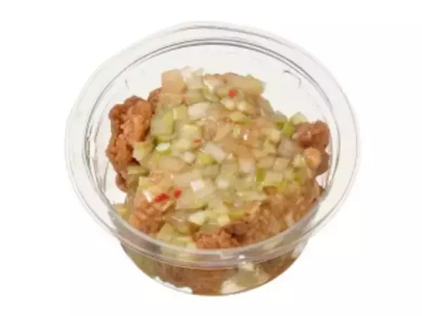 「今週新発売の鶏肉まとめ！『ココナッツミルク仕立てのバターチキンカレー　もち麦入りご飯』、『鶏五目おこわおにぎり』など♪」の画像