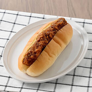 今週新発売のファミマパンまとめ！『白生ドーナツ　ダブルカフェラテ』、『ダブルチョコオムレット』など♪