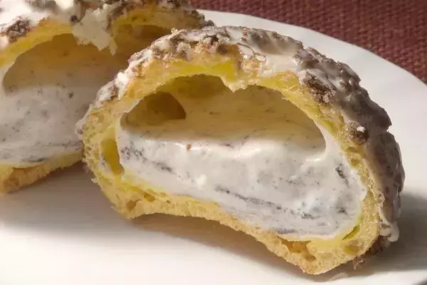 「ファミマ×ブラックサンダーここにあり！　ザクザク歯ざわりたまらない！：今週のコンビニスイーツランキング」の画像