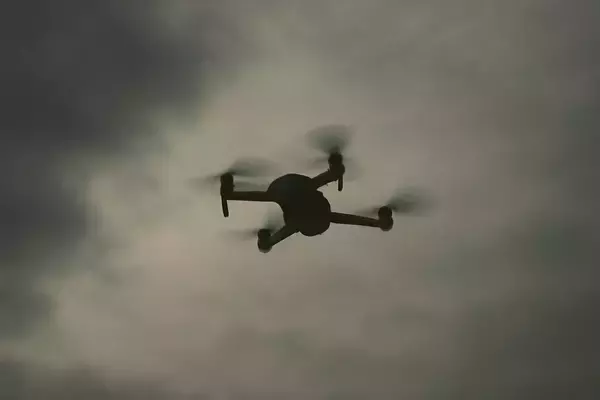 「最先端AI、ある朝とつぜん遮断──米国が握った“生殺与奪の権”とソブリンAI戦争」の画像