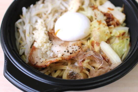 ローソンのラーメン二郎系汁なし麺が美味い ジロリアーヌも大絶賛 女性も少食の男性もうれしいコンビニ二郎系 15年3月日 エキサイトニュース ローソンのラーメン二郎系汁なし麺が美味い ジロリアーヌも大絶賛 女性も少食の男性もうれしいコンビニ二郎系 15年3月日 エキサイトニュース