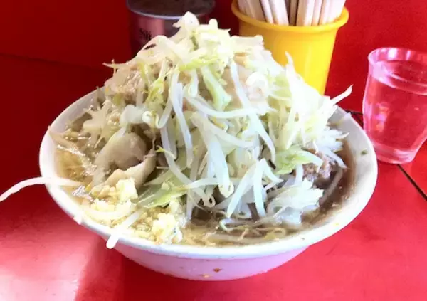海外メディアがラーメン二郎を「世界のおいしい料理50選」に！ 「ジロリアンは善き人である」とも絶賛