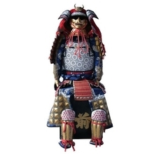 今、甲冑・鎧の方がスーツより安い！武士ファッションに新たなトレンドの可能性