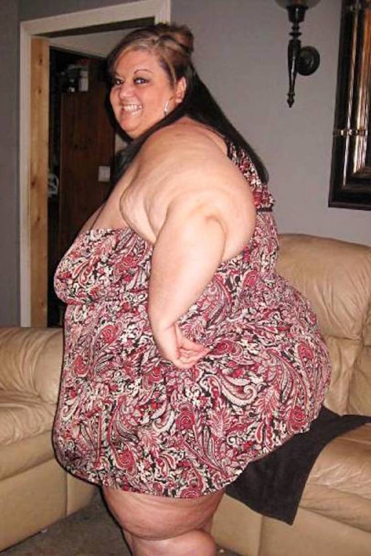 デブ専の彼のため300kg太った女性 毎日1万3000kcal食べさせられ 相撲取りの2倍の体重に 15年11月27日 エキサイトニュース