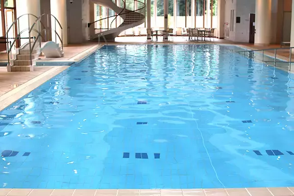 「ロッテアライリゾートは外国人が憧れる人気リゾートホテル 冬も夏も楽しめるアクティビティも充実」の画像