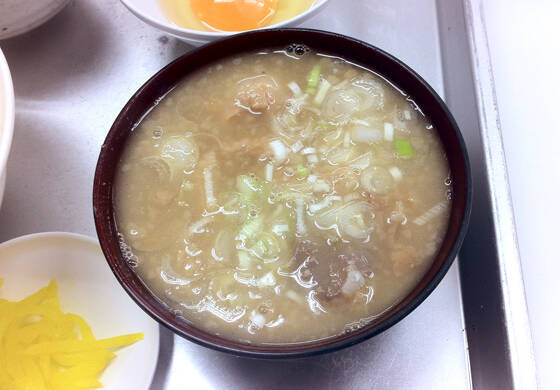 食肉市場の食堂のモツ煮が日本一美味い!!! 居酒屋のモツ煮なんて食ってる場合じゃない!!!